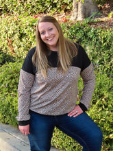 Load image into Gallery viewer, Sharla Leopard Print Swearshirt