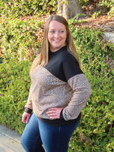 Load image into Gallery viewer, Sharla Leopard Print Swearshirt
